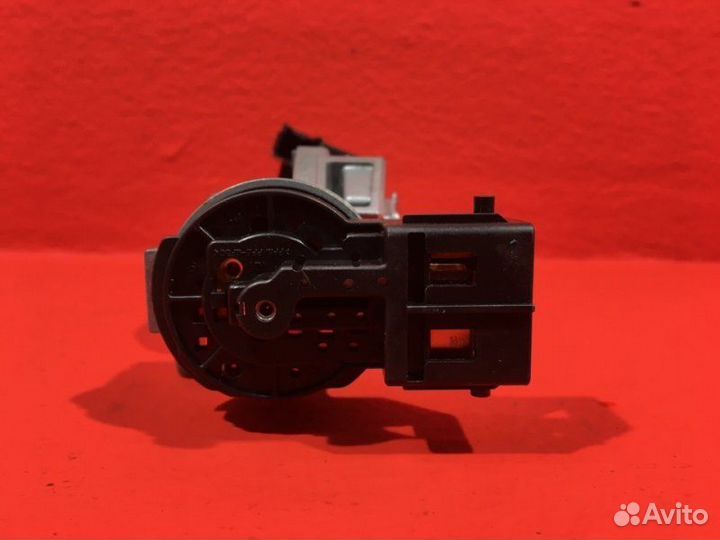 Замок зажигания Mazda 3 BK LF17 2006