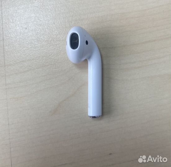 Apple airpods 2 поколения. оригинал