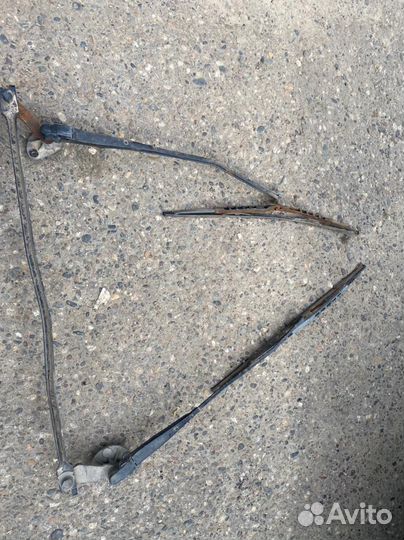 Дворники передние Lincoln Town Car 1