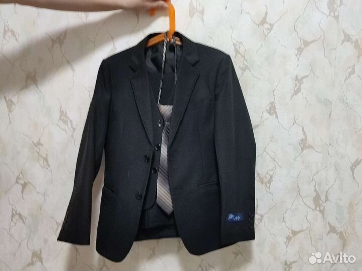 Школьный костюм