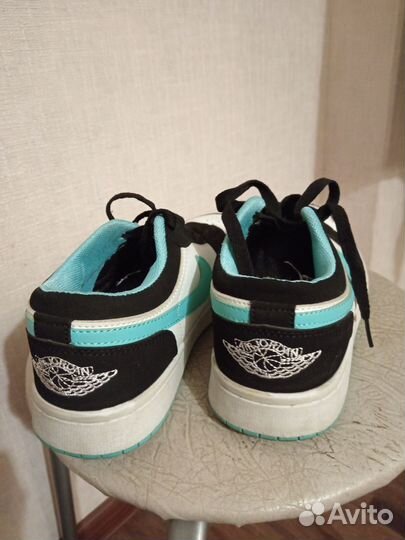 Кроссовки женские 38 размер