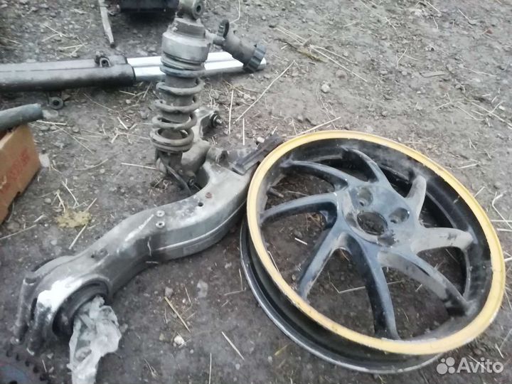 Запчасти honda vfr400r Nc24