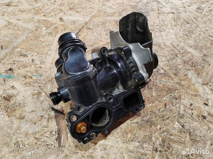 Водяная помпа Volkswagen Passat CC рест. 2013