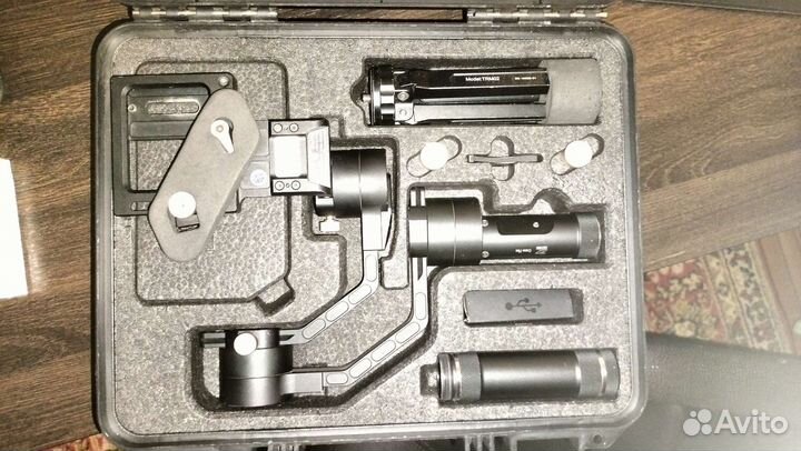 Электронный стабилизатор Zhiyun crane plus