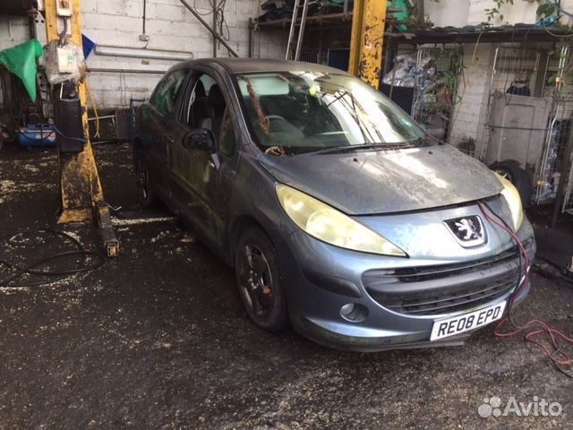 Разбор на запчасти Peugeot 207