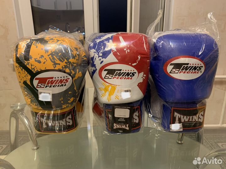 Боксерские перчатки twins special 12Oz