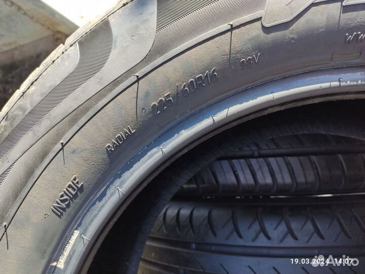 Viatti Strada Asimmetrico V-130 225/60 R16 98V