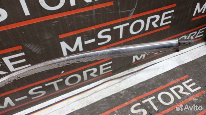 Молдинг крыши левый Audi Q5 8R cdnc 2009