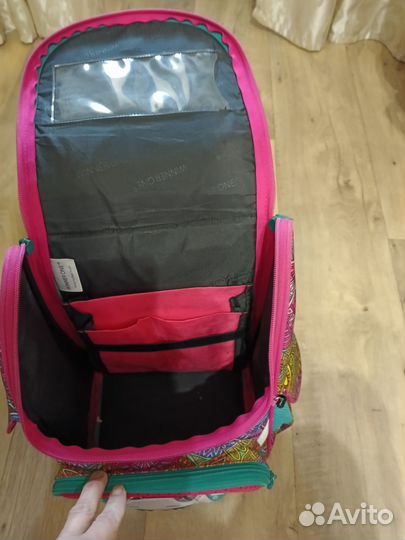 Рюкзак школьный для девочки 1 класс