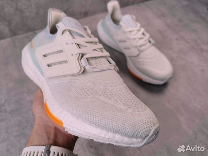 Кроссовки adidas ultraboost 22