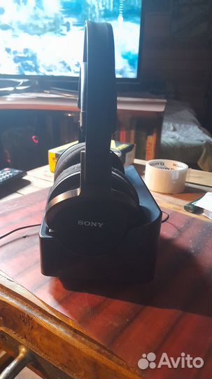 Беспроводные наушники sony TMR-RF855R