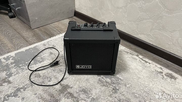 Комбоусилитель для гитары