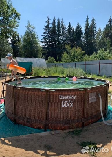Бассейн 366х100см с фильтром и лестницей