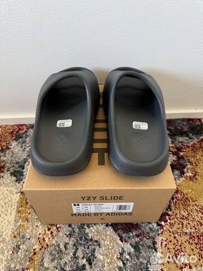 Yeezy Slides Granite