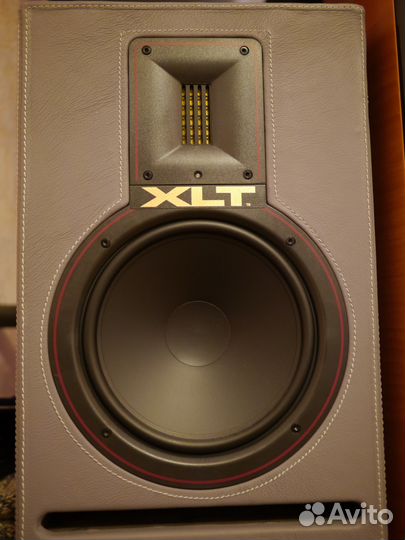 Активная акустика Rubicon R8a