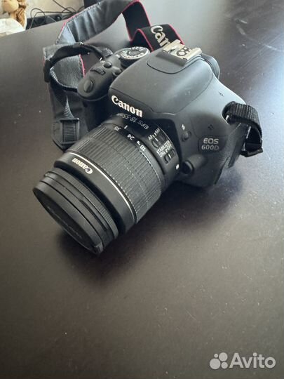 Зеркальный фотоаппарат canon EOS 600d