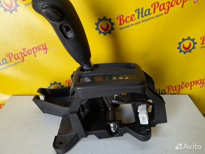 Селектор АКПП Hyundai Elantra седан G4ED 2008