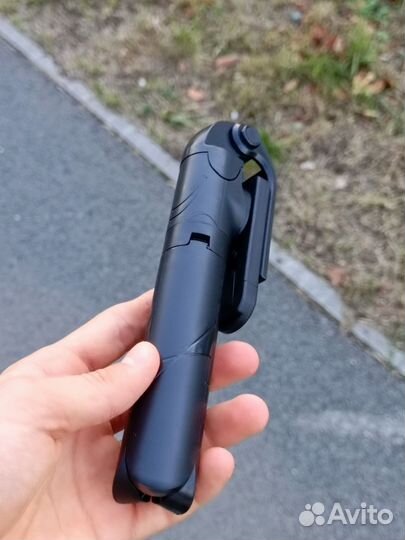 Штатив для телефона с пультом / Селфи палка