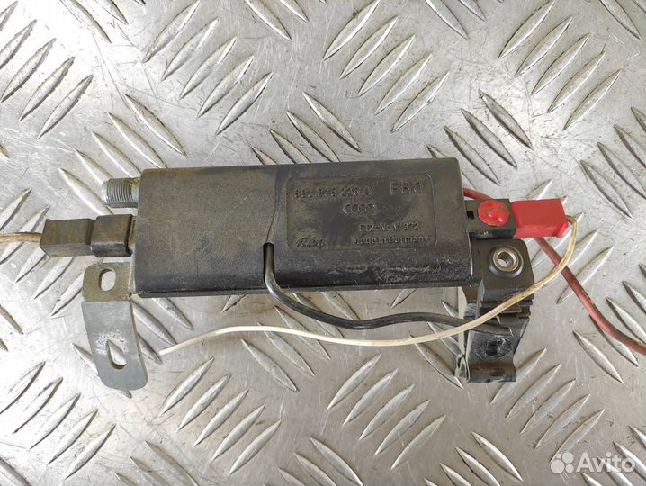 Усилитель антенны Audi 80/90 1986 1991