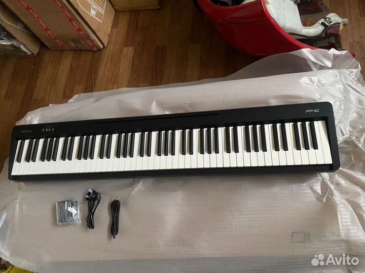 Roland FP30x WH/ FP10 BK цифровое фортепиано