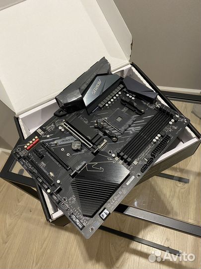 Материнская плата Gigabyte B550 aorus elite V2