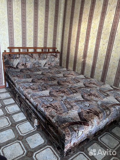 Кровать с ящиком