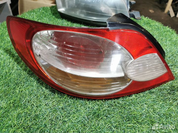 Фара правая, фонарь левый Toyota Camry Solara