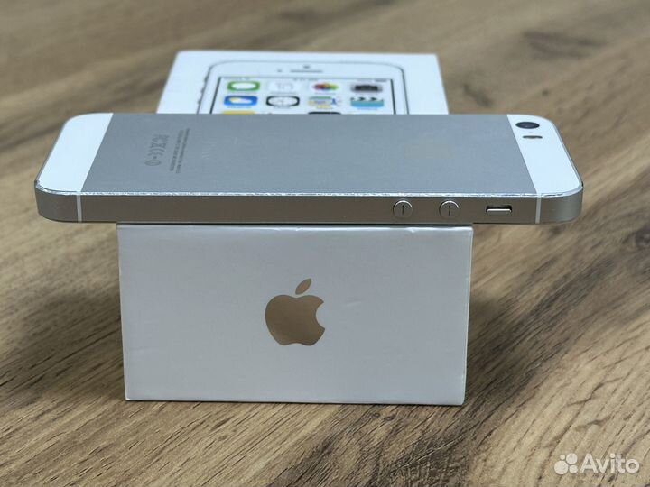 iPhone 5S, 32 ГБ