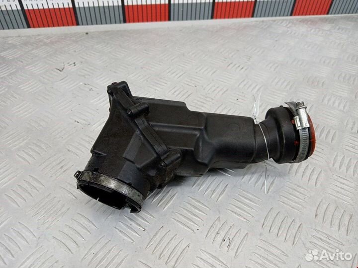 Патрубок интеркулера для Volvo XC90 1 30740895