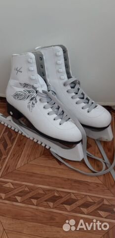 Продам фигурные коньки