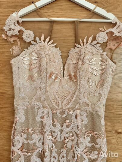 Вечернее платье в пол