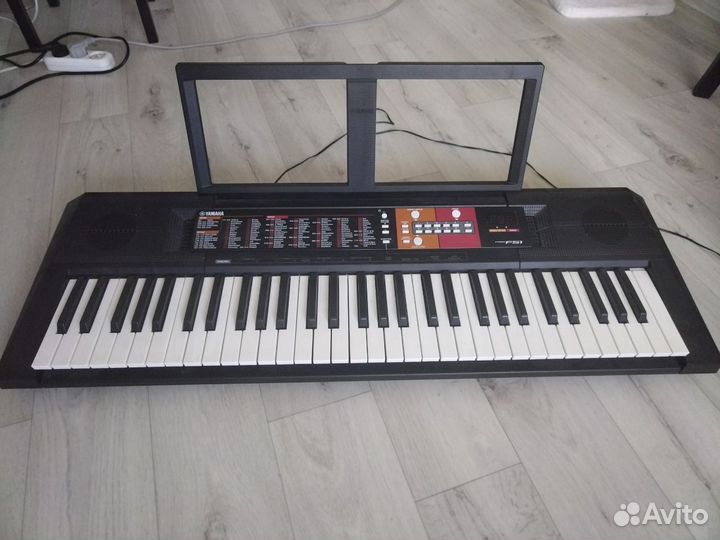Синтезатор Yamaha PSR-F51