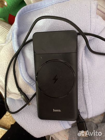 Повербанк с беспроводной зарядкой