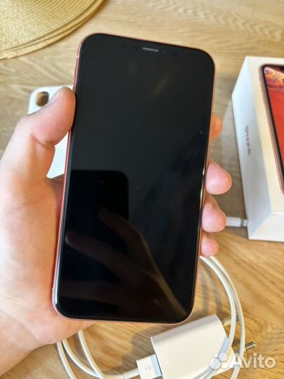 iPhone Xr, 64 ГБ