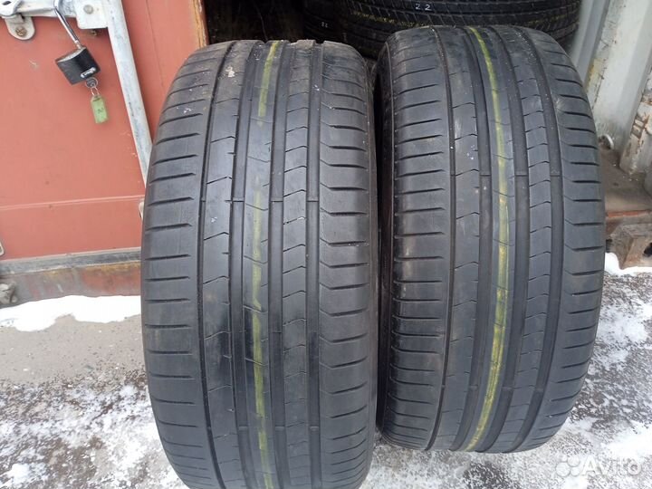 Pirelli P Zero PZ4 275/40 R21