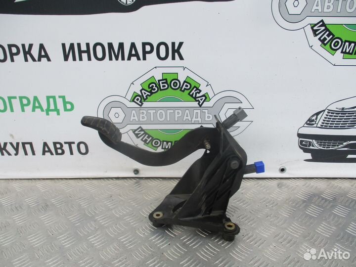 Педаль сцепления Renault Laguna 2 1.9 2002г