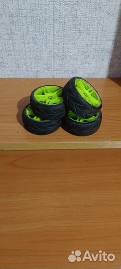 Шоссейные колеса 1/10