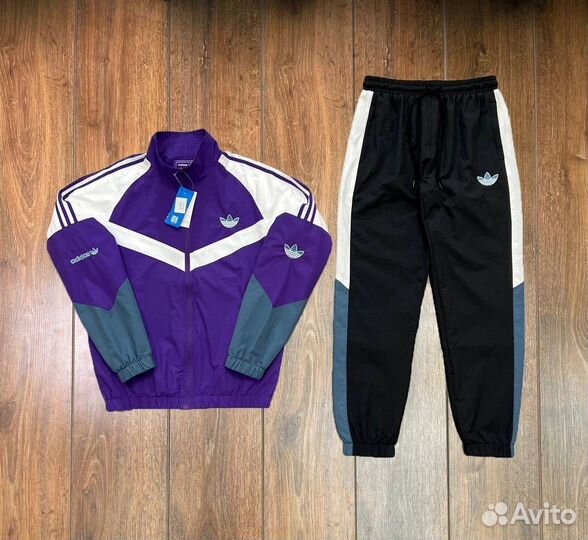 Спортивный костюм Adidas