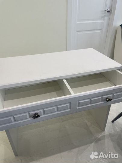 Стол письменный