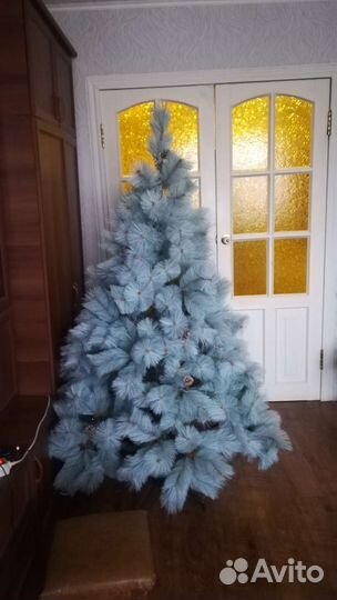 Елка искусственная 180 см с шишками