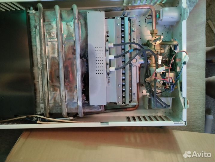 2 Газовых колонки б/у и новая, на запчасти