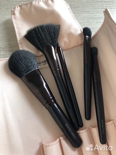 Кисти для макияжа Laura Mercier