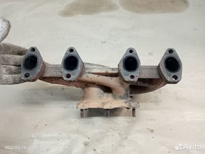 Коллектор выпускной Фольцваген Джетта 1.6