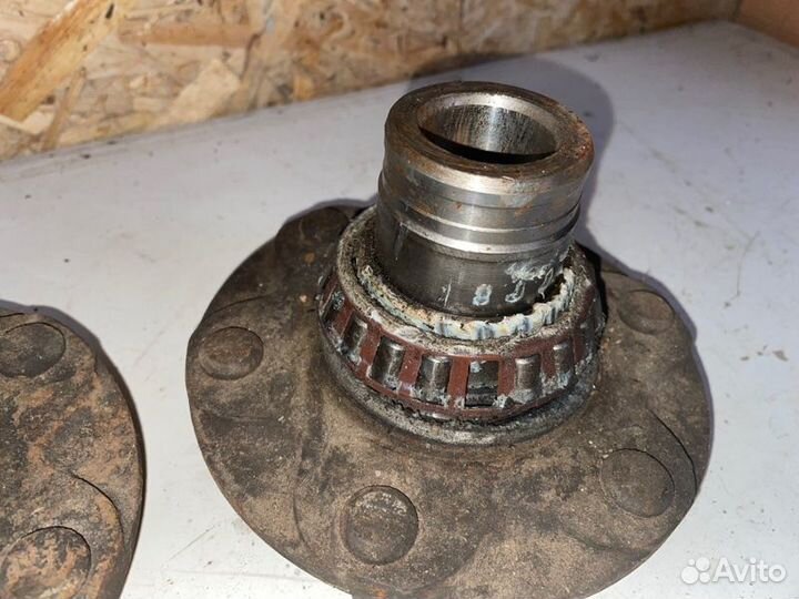 Ступица передняя Toyota Land Cruiser Prado J95