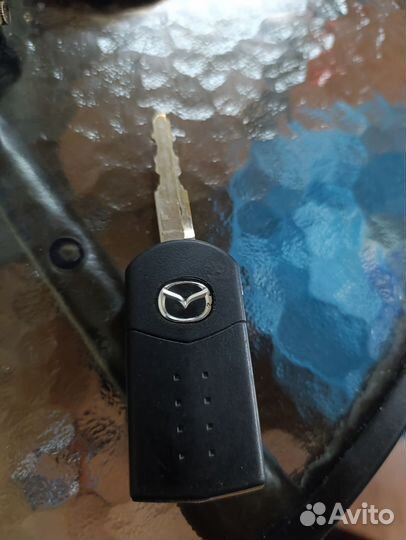 Ключ автомобильный Mazda 3