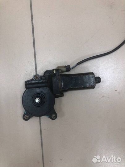 Моторчик стеклоподъемника передний правый