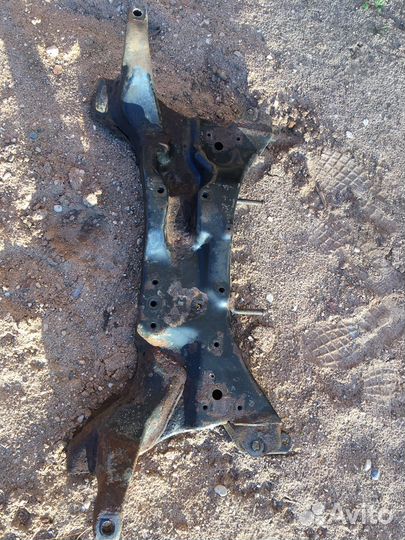 Подрамник lancer 9 wagon 2.0