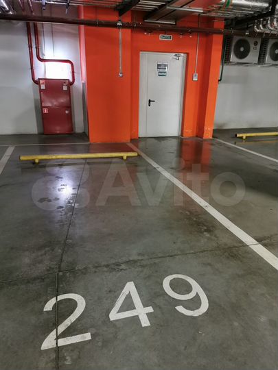 Машиноместо, 12 м²