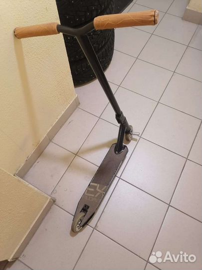 Трюковой самокат explore