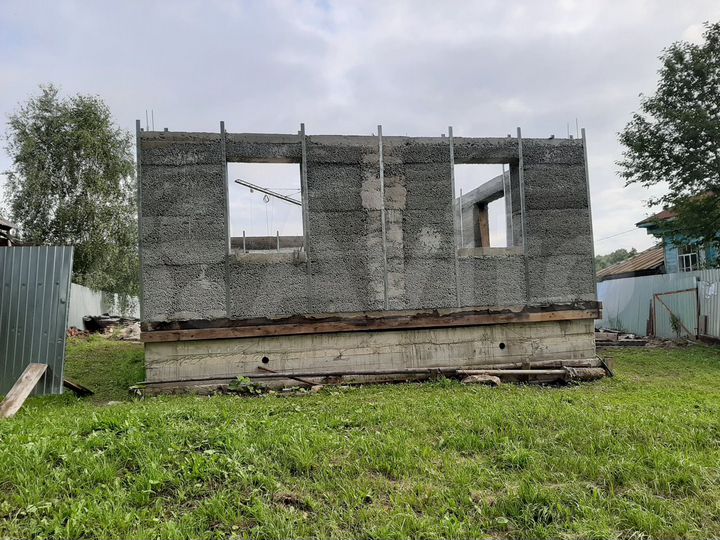 Дом 77 м² на участке 11,8 сот.